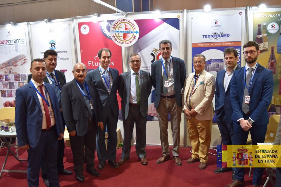 Nuestro equipo y socios de la camara de comercio